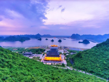 Tỉnh nào có ngôi chùa lớn nhất thế giới, là quê của Lê Đại Hành, vị vua tài giỏi ghi nhiều công lớn trong sử Việt?