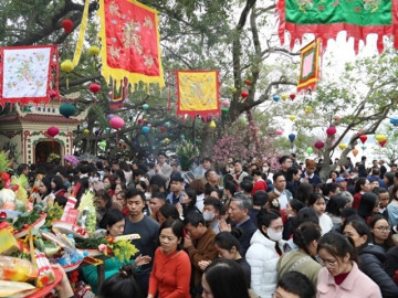 10 ngôi chùa nổi tiếng linh thiêng ở Hà Nội, đông nghịt người đi lễ ngày Rằm tháng Giêng để cầu may mắn, bình an