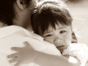 Trách mẹ bỏ đi từ lúc còn chưa biết gì, con gái cãi lời không nhận mẹ, 28 năm sau xảy ra chuyện chẳng ngờ