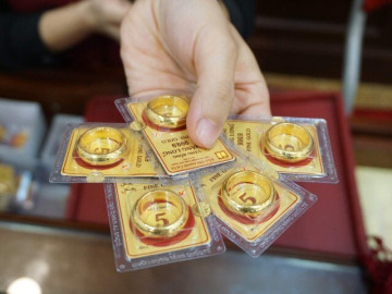 Vàng nhẫn 100 triệu đồng/lượng