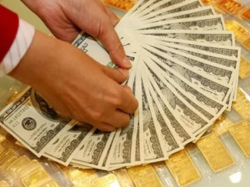 Nóng: Giá vàng phá vỡ mọi kỷ lục