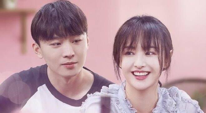 Trịnh Sảng và Trương Hằng đấu tố qua lại.