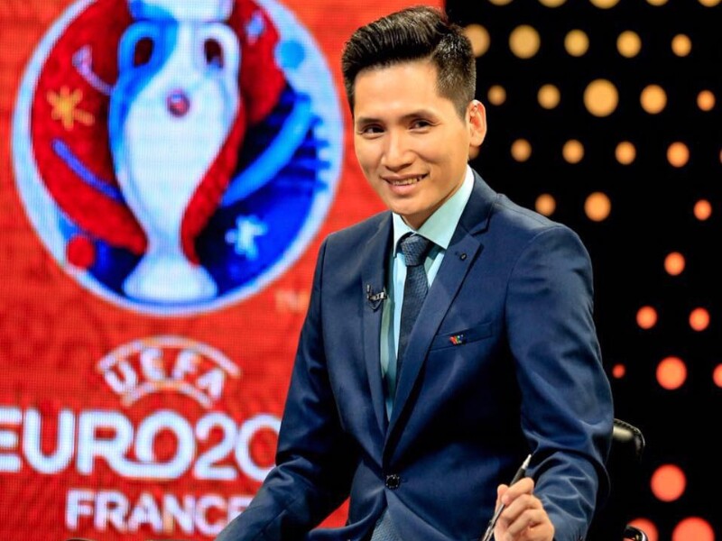 Mới đây, thông tin BTV Quốc Khánh đảm nhận nhiệm vụ Phó Giám đốc VTV Digital thu hút nhiều sự quan tâm từ khán giả. Trước đó, anh giữ chức Phó trưởng Ban Thể thao của Đài truyền hình Việt Nam.