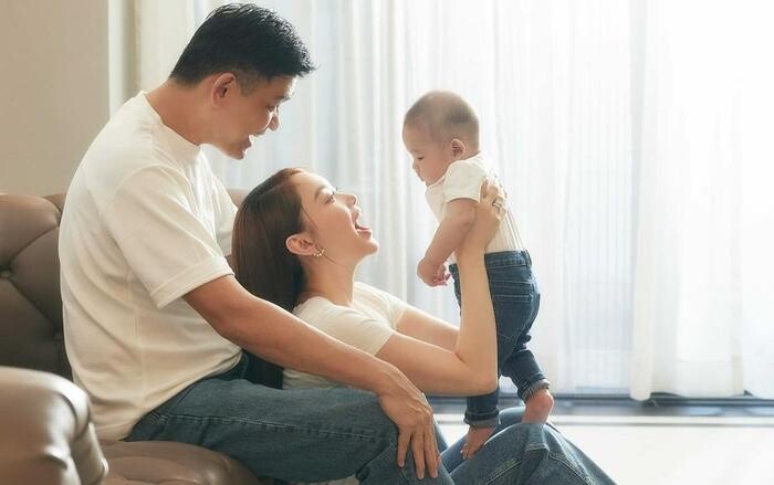 Gia đình hạnh phúc của Minh Hằng và chồng doanh nhân.