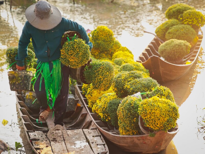 Chỉ còn khoảng 2 tuần nữa là đến Tết, bạn hãy sắp xếp ngay cho mình một chuyến tham quan đến làng hoa Sa Đéc để thưởng ngoạn khung cảnh nơi đây nhé! (Ảnh: Vinh Gấu)