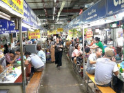 Lifestyle - Khu chợ trăm năm giữa lòng Hà Nội nay thành "thiên đường ẩm thực" dưới lòng đất, siêu hút khách vì giá cực bình dân