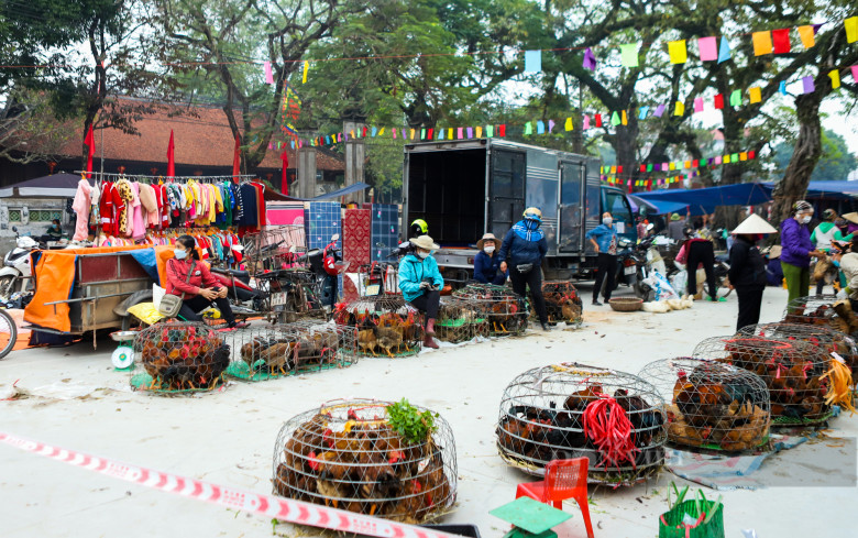Ngôi chợ hơn trăm tuổi giữa lòng Bắc Giang: Lúc nào cũng sầm uất, được công nhận là di tích lịch sử quốc gia - 3