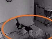 Yêu con - Con trai lớp 4 đưa bạn học nữ về nhà, camera giám sát ghi lại cảnh này, bố mẹ xem xong tức giận vô cùng