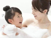 Yêu con - "Sao mẹ lại mọc tóc ở dưới đó vậy?" và câu trả lời của người mẹ khiến ai cũng thán phục