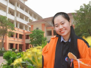 Tin tức - Nữ Thủ khoa quê Đồng Nai tiết lộ học giỏi, điểm cao nhờ nghe Podcast, ra trường làm Freelancer để chủ động thời gian