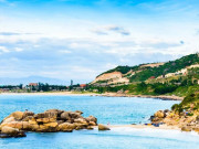 Lifestyle - Ở Việt Nam có nơi được ví như "Jeju thu nhỏ", biển xanh cát trắng cực yên bình, xứng đáng là nơi chữa lành
