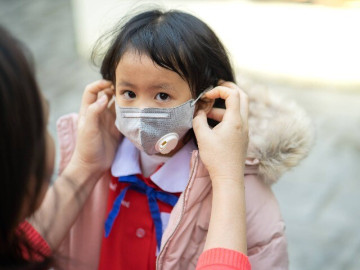 Đâu là cách phòng bệnh cúm cho trẻ trong độ tuổi đến trường hiệu quả nhất? Hóa ra cực đơn giản nhưng ít trẻ làm