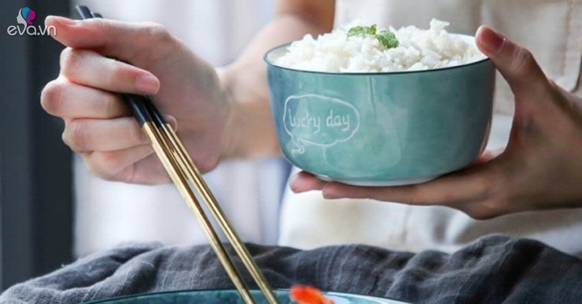 Tại sao nên sắm bát đĩa mới vào dịp Tết? Biết lý do tôi liền đi mua ngay