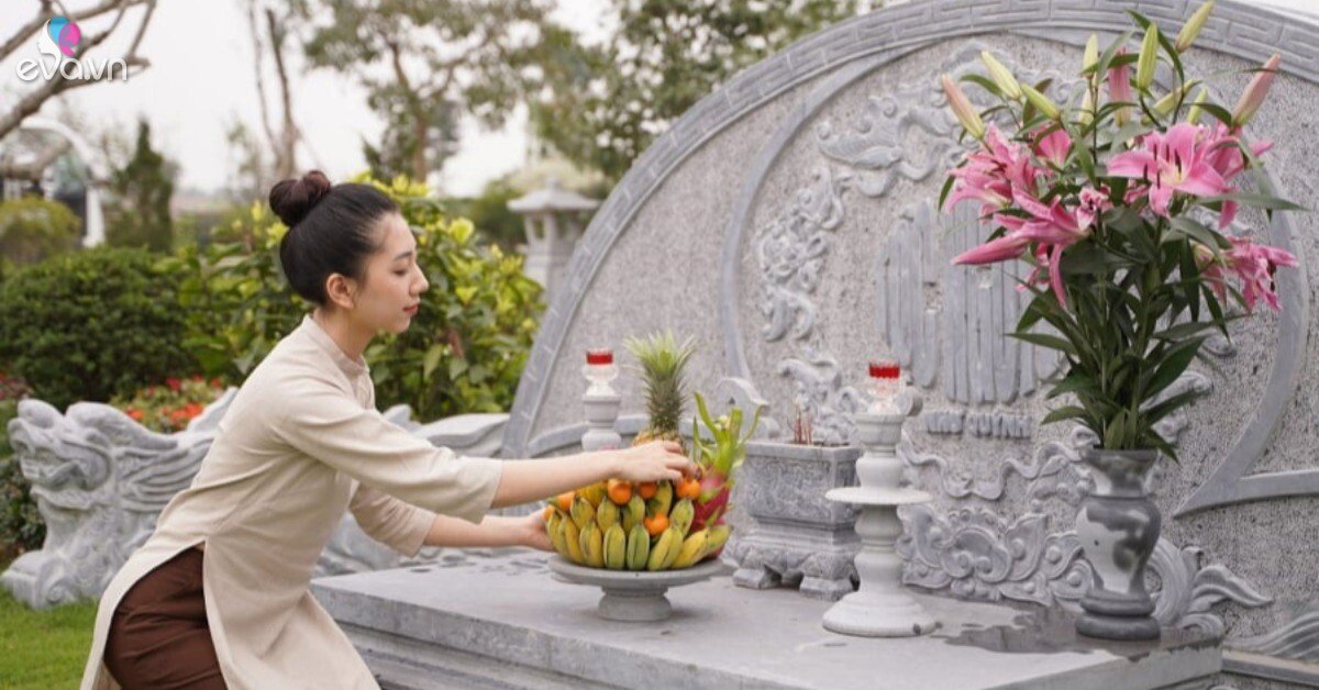 Tại sao cuối năm đi tạ mộ không nên mang chuối ra mộ thắp hương? Hóa ra đây là lý do