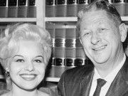 Yêu - Người phụ nữ 23 đời chồng cưới người đàn ông 31 đời vợ, cuối đời nghẹn ngào khuyên 1 câu