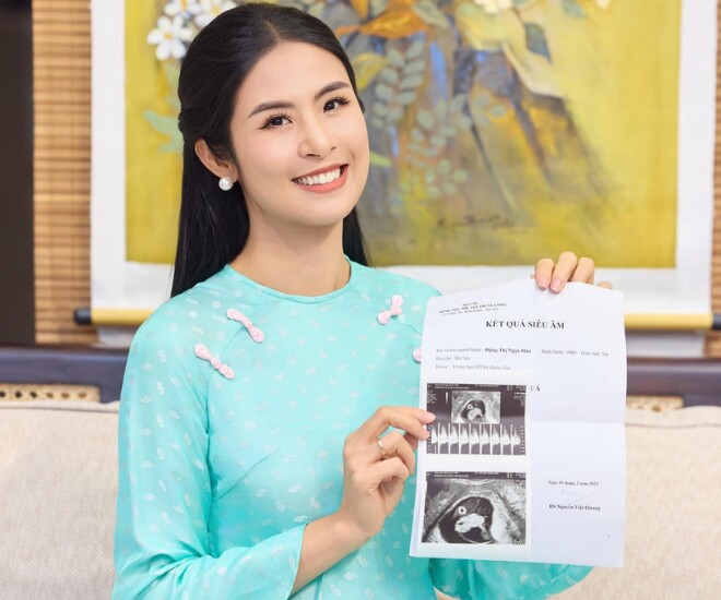 Ngọc Hân khoe ảnh siêu âm thiên thần nhỏ trong bụng mẹ.