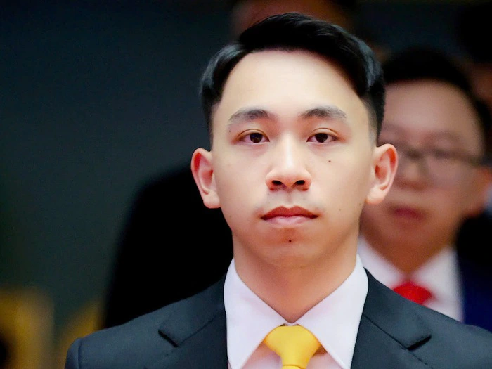 Phạm Nhật Minh Hoàng là con trai của tỷ phú nổi tiếng.