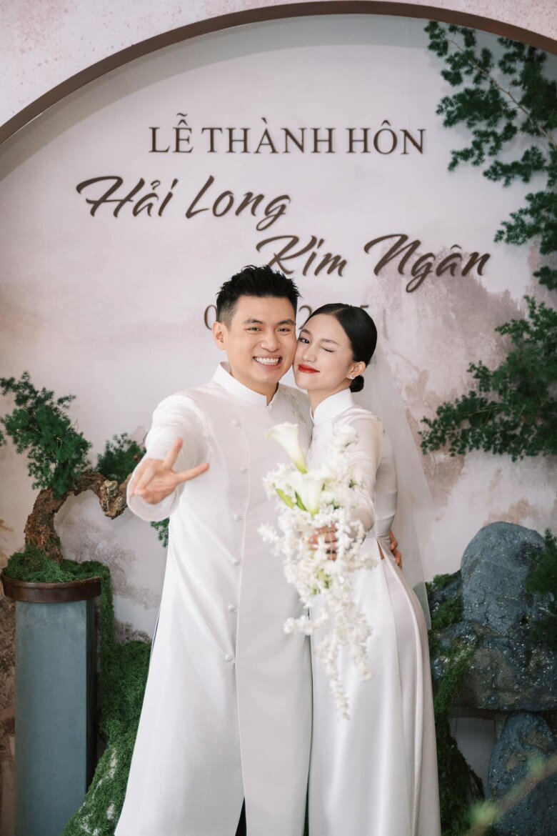 Salim và Hải Long trong lễ thành hôn ngày 3/3.