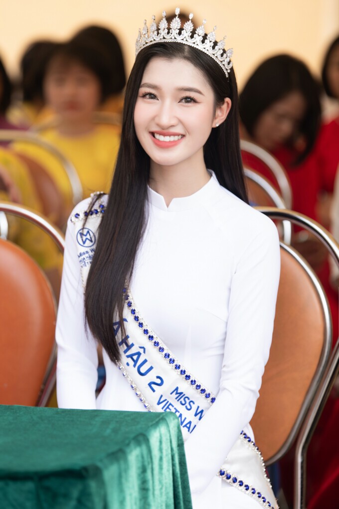 Trong 2 năm đăng quang Á hậu, Phương Nhi chưa từng công khai người yêu.