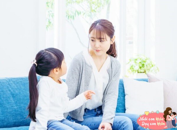 Tình yêu thương và sự hy sinh của bố mẹ không nên trở thành gánh nặng cho trẻ.
