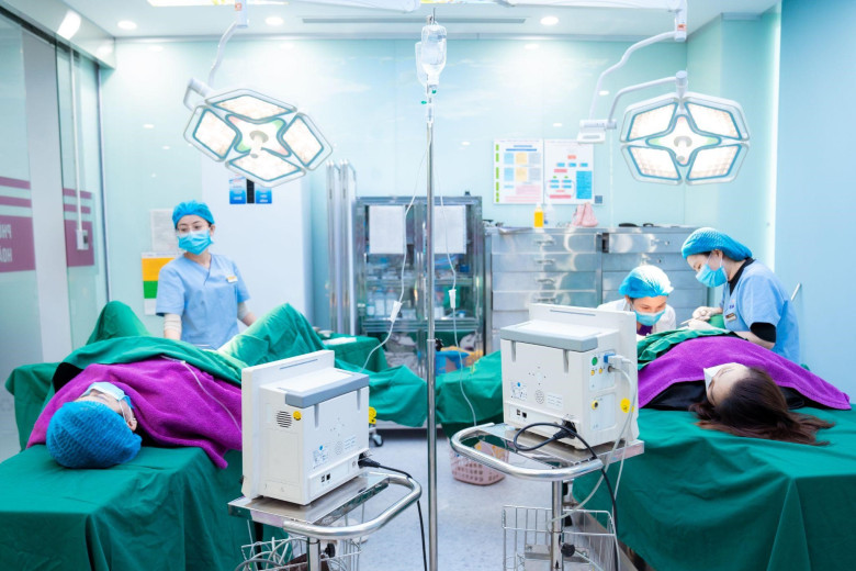 Phòng phẫu thuật vùng kín vô khuẩn chuẩn y tế tại Dr Hoàng Tuấn