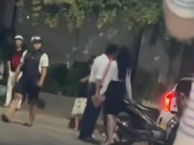 Công an cảnh báo không phát tán clip nữ nhân viên ngân hàng bị đánh ghen