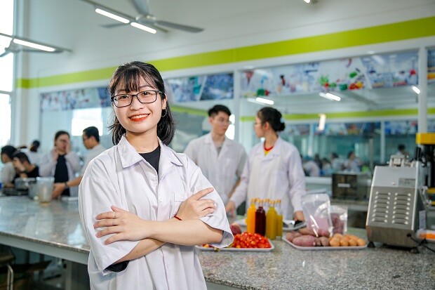 5 ngành học siêu hot ra trường dễ xin việc, từng ít người lựa chọn nay cạnh tranh cao, có ngành lương lên tới 100 triệu/tháng - 4