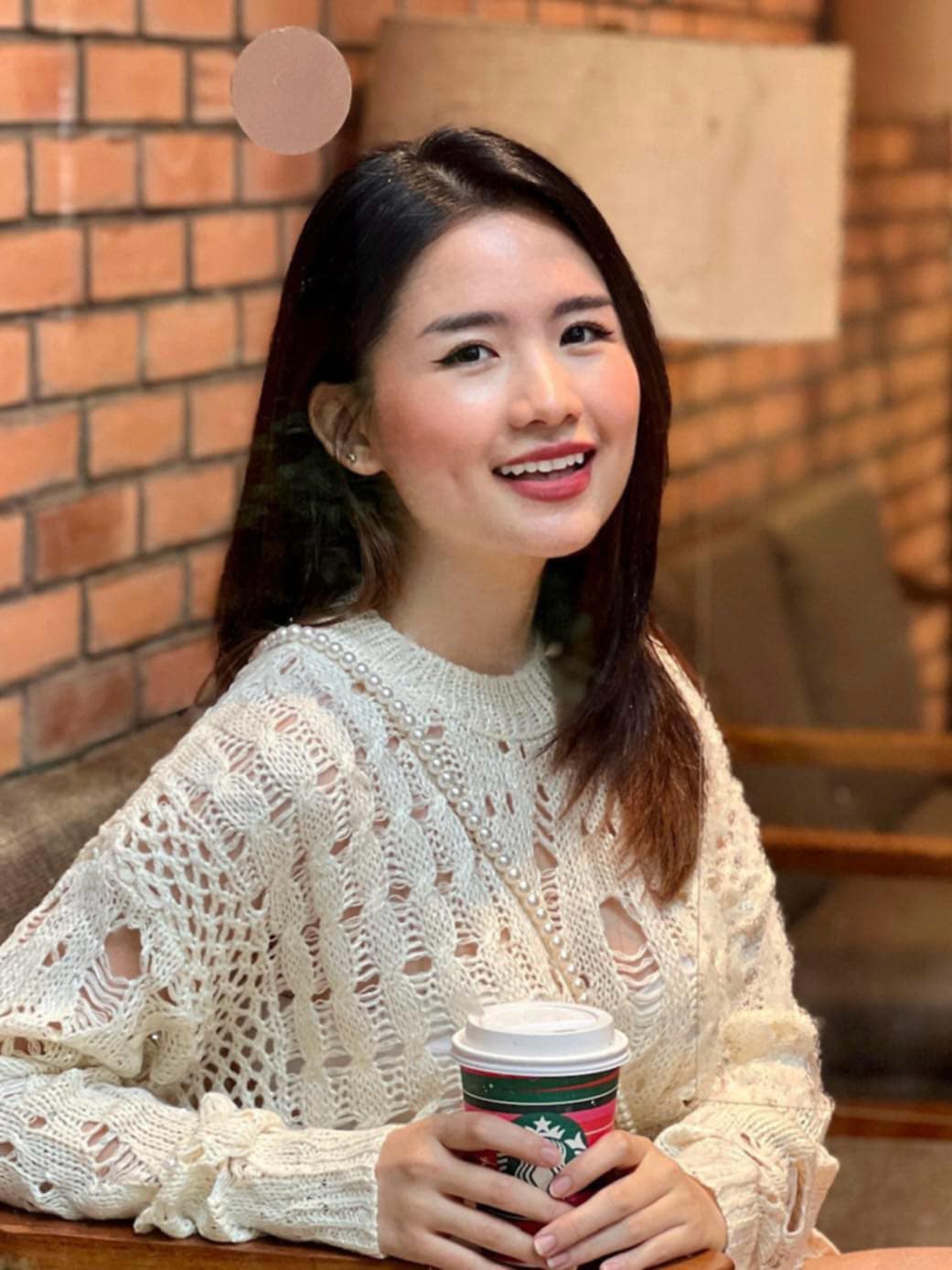 Nhan sắc xinh đẹp của cô gái có tên Hoàng Hậu Phương Đông.
