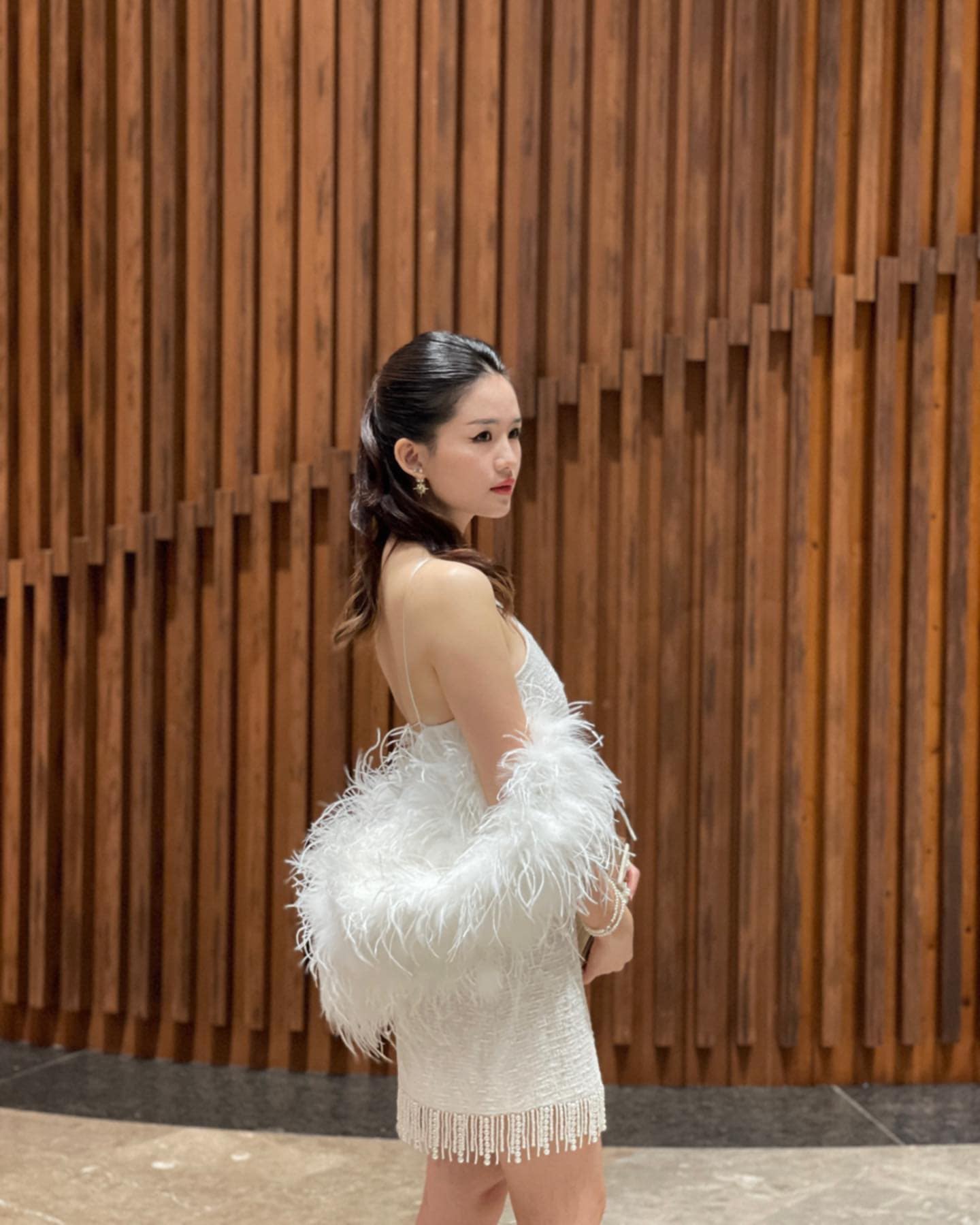 Cái tên Hoàng Hậu Phương Đông đơn giản là gửi gắm mong muốn từ gia đình, không phải do bố mẹ mê phim kiếm hiệp.
