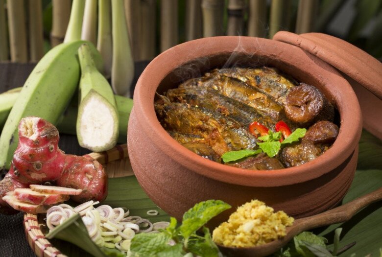 Cá mòi có thể chế biến thành nhiều cách khác nhau, có thể nướng, hấp hoặc nhúng lẩu...
