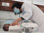 Sức khỏe - Dấu hiệu trẻ mắc cúm nặng, bố mẹ cần cho đi viện gấp