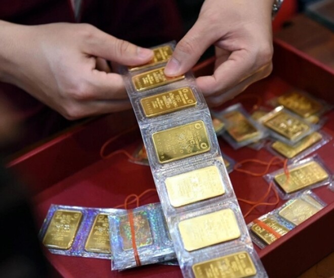Giá vàng hôm nay, ngày 21/2, giảm rất mạnh giá vàng miếng và giá vàng nhẫn trong nước.