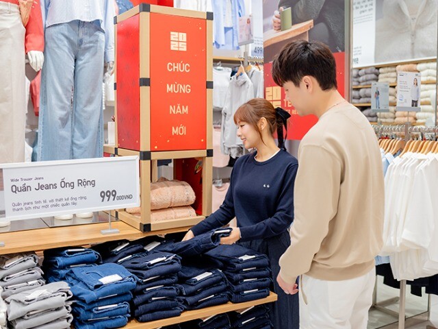 Chị em sắm đồ Tết “tất tay” tại UNIQLO với bí quyết được Xoài Fam tín nhiệm mỗi mùa Tết