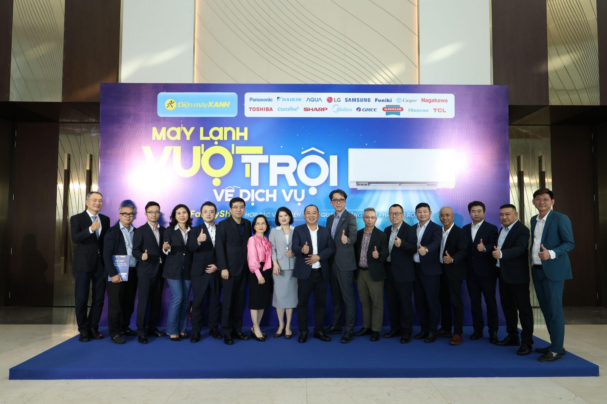 Sự kiện hợp tác chiến lược giữa Điện máy Xanh và 16 hãng máy lạnh diễn ra vào ngày 13/3 vừa qua mang đến cho người tiêu dùng nhiều ưu đãi và dịch vụ vượt trội