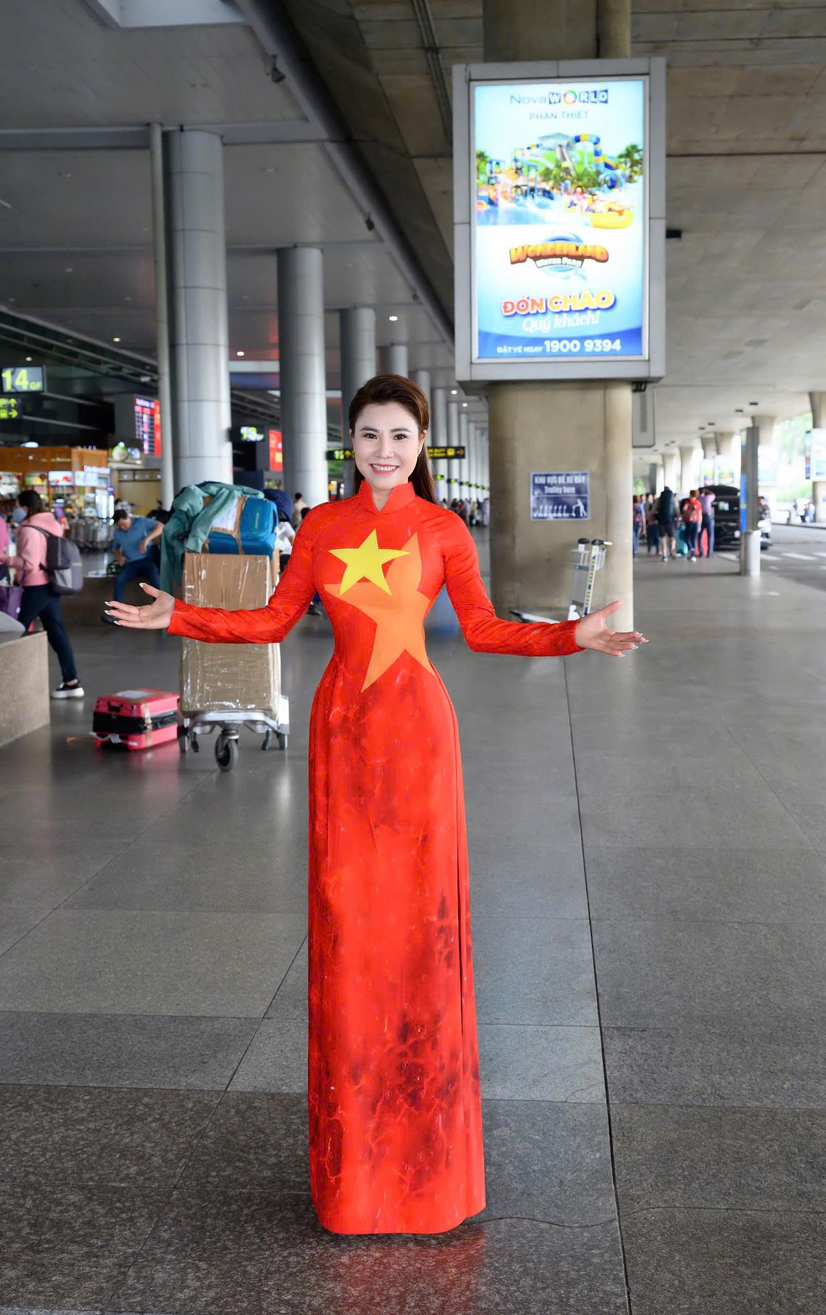 Hoa hậu là người thông thạo nhiều ngoại ngữ, đặc biệt là tiếng Anh