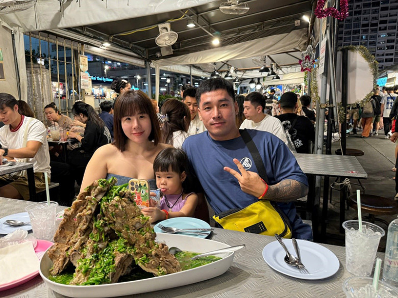 Y Bình: Từ công nhân, khởi nghiệp thành công nhờ đam mê công nghệ. - 5