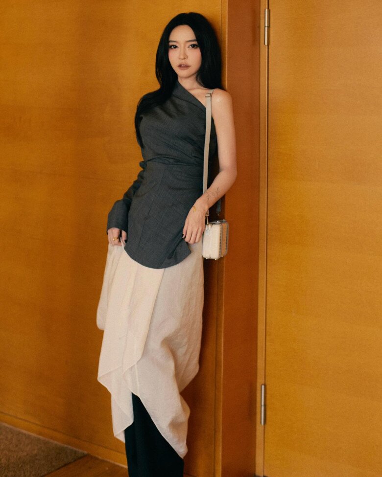 Bích Phương xuất hiện ở các sự kiện với diện mạo trẻ hơn tuổi thật.