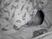 Yêu con - Kiểm tra camera phòng ngủ lúc 2 giờ đêm, mẹ bỉm “luỵ tim” trước loạt hành động của con trai sơ sinh