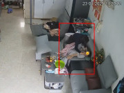 Yêu con - Camera trong nhà ghi lại cảnh tượng bé trai bị co giật vì cúm, người mẹ hoảng loạn làm hành động liền bị chỉ trích