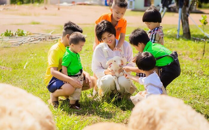 Sinh 6 con với 2 người đàn ông, Hoa hậu “nghiện đẻ” nhất Việt Nam đặt tên cho bầy con nghe rất kêu - 3