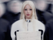 Phùng Khánh Linh mở màn Vpop 2025 bằng MV gây ám ảnh, tạo hình như phóng sự về tang lễ 