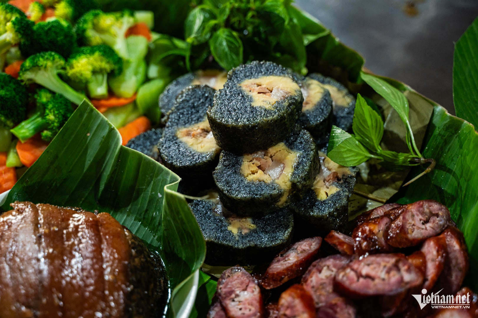 Ẩm Thực Hấp Dẫn Tại Quỳnh Sơn. Ảnh: Huy Nguyễn