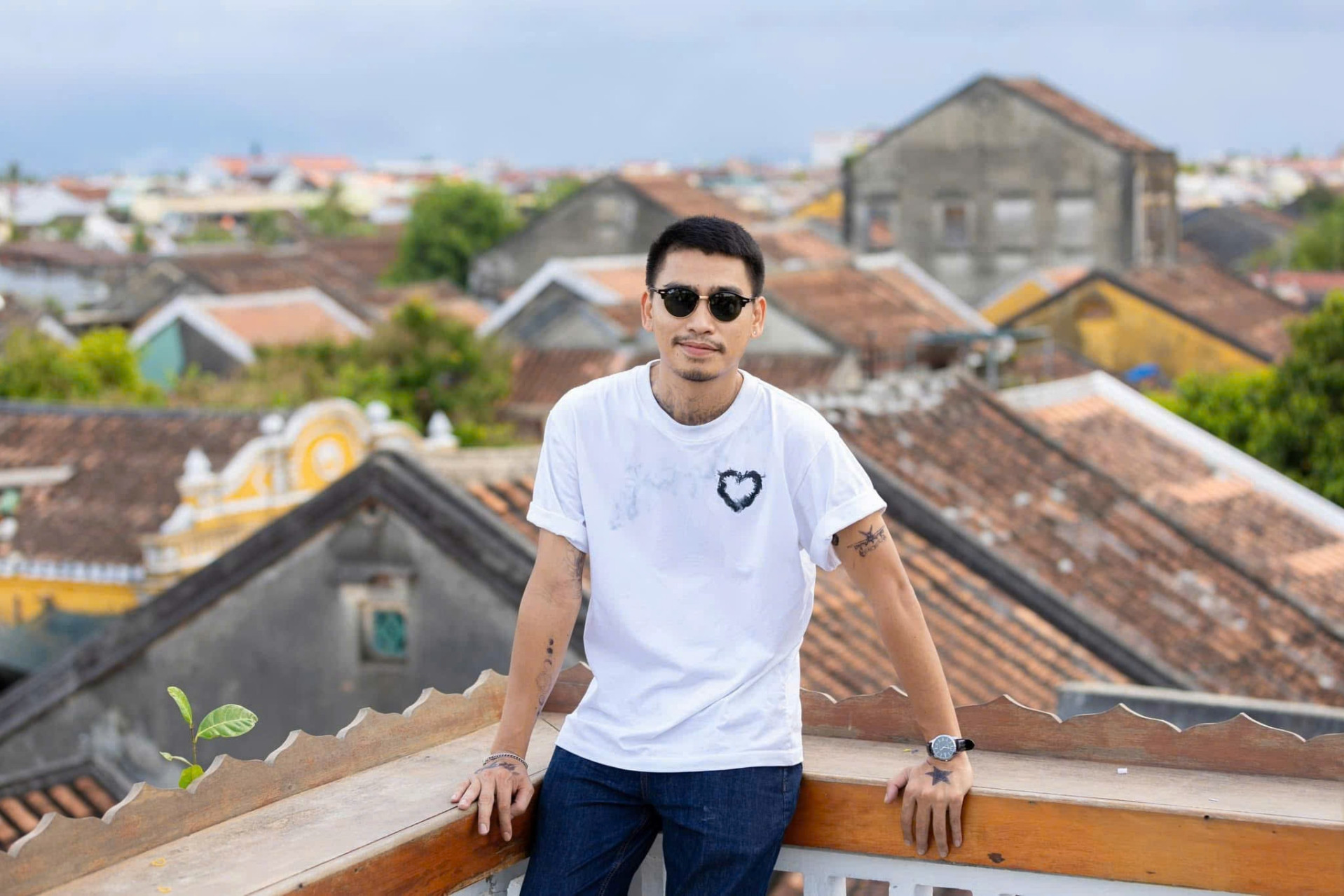 Nam diễn viên từng giữ xe, sửa điện thoại amp;#34;đổi đờiamp;#34; nhờ Lý Hải và Huy Khánh - 8