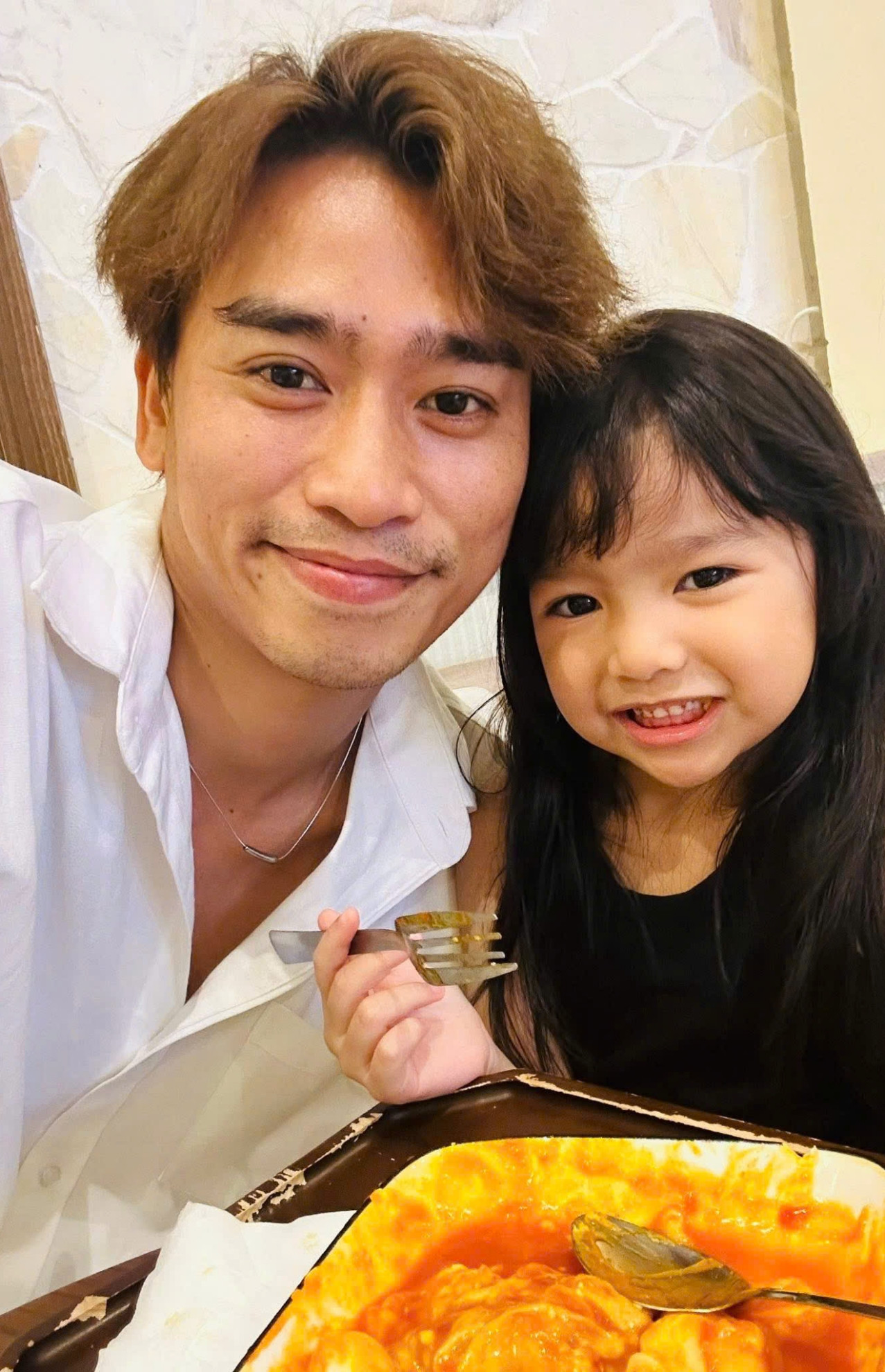 Nam diễn viên từng giữ xe, sửa điện thoại amp;#34;đổi đờiamp;#34; nhờ Lý Hải và Huy Khánh - 13