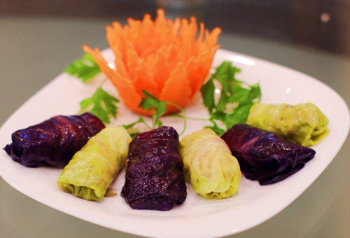 Bắp cải tím cuộn thịt hấp ăn lạ miệng