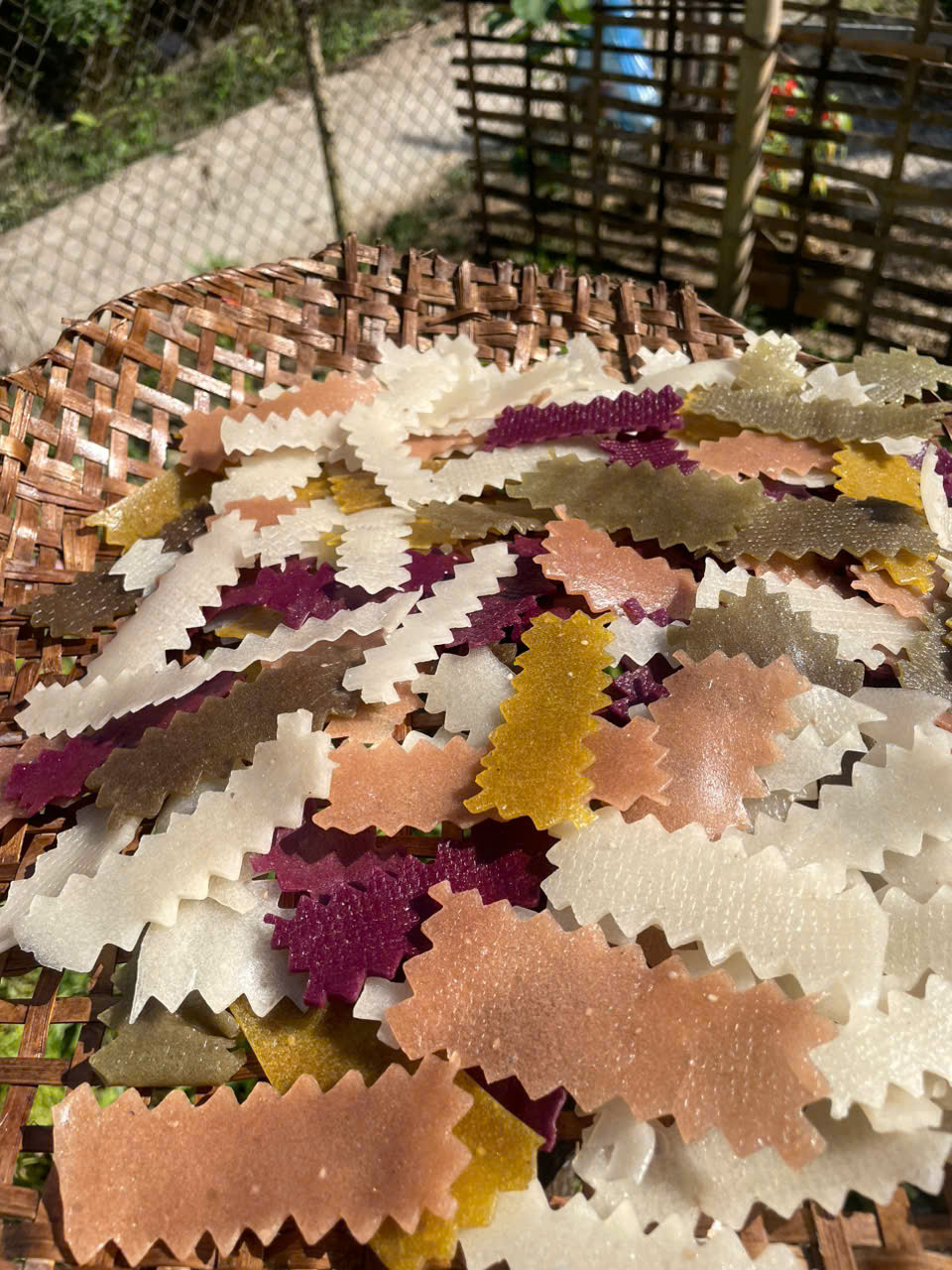 Món bánh này thường được người bản địa sử dụng trong các dịp Tết, lễ hội, cũng như trong đời sống hàng ngày