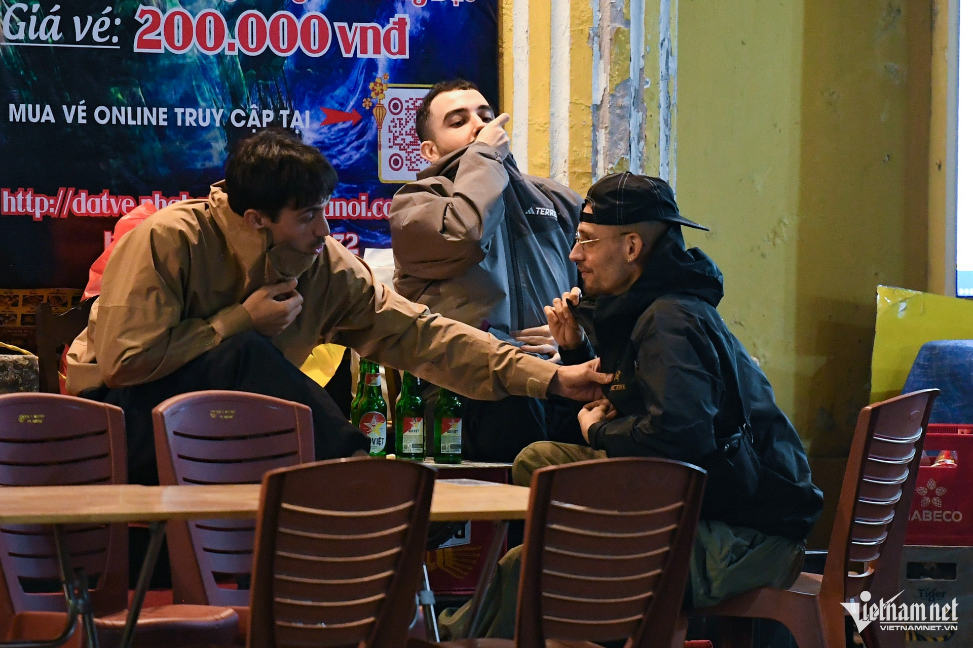 Hà Nội rét buốt, nhiệt độ giảm sâu - 8