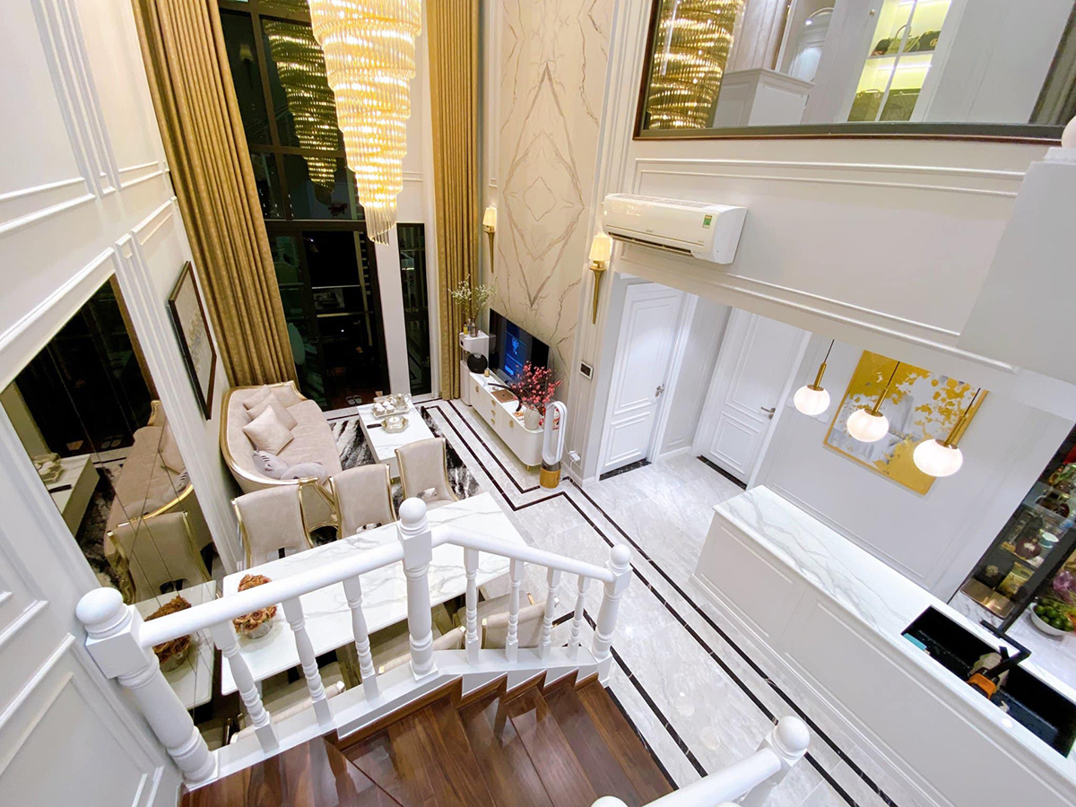 Đây là căn hộ thông tầng, thuộc một dự án chung cư cao cấp ở TP Thủ Đức, có giá gần 10 tỉ đồng. Ảnh: FBNV