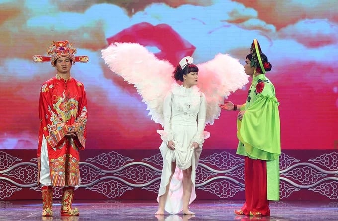 Vân dung trong vai Táo Y tế. Ảnh: FBNV