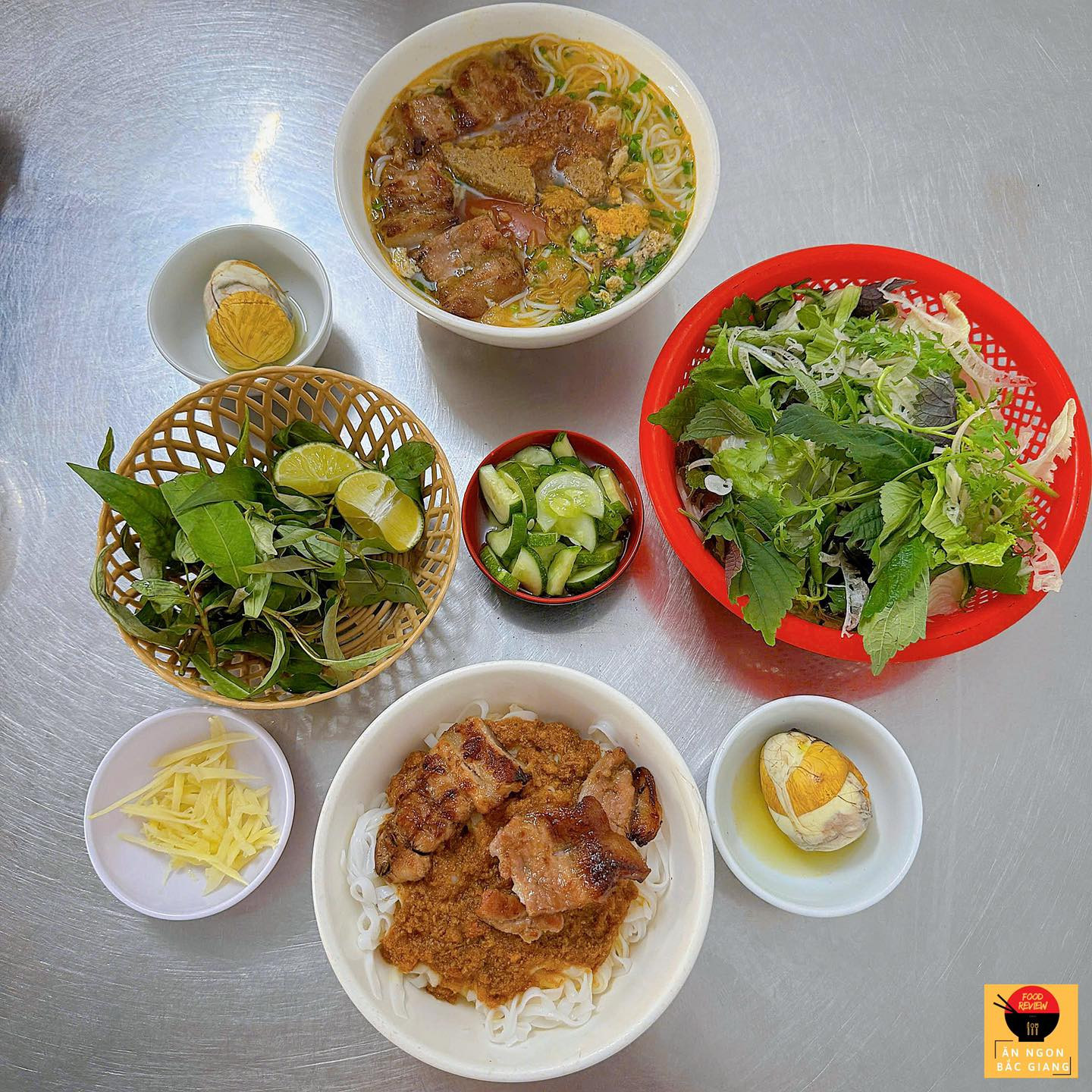 Mì màu được mệnh danh là spaghetti của Việt Nam. Ảnh: Ăn ngon Bắc Giang